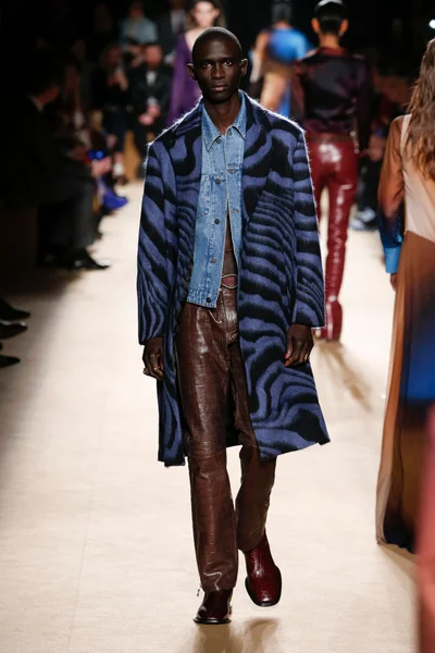 Look 41